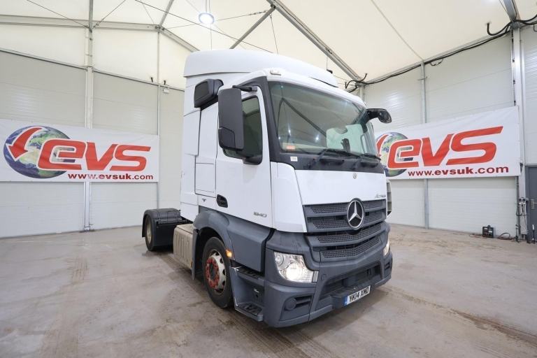 2014 (14 PLATE) Mercedes Benz  1840 4x2 Euro 6 Tractor Units