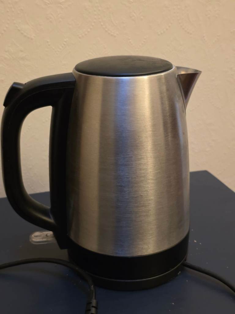 Stainless Steel Electric Kettle – Works Perfectly