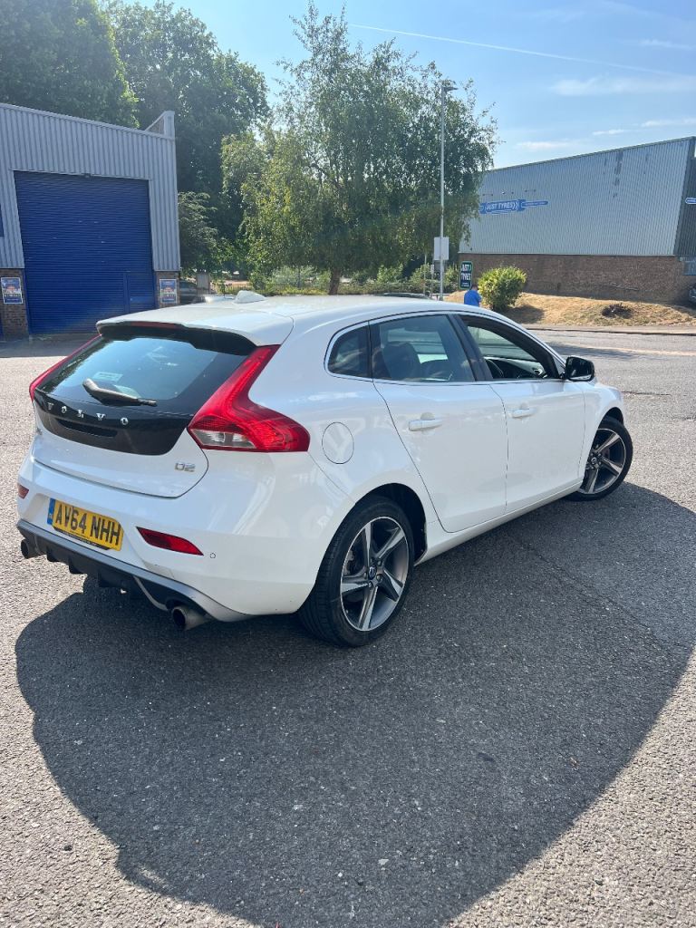 Volvo, V40, R- Design, Hatchback, 2014, Manual, 1560 (cc), 5 doors