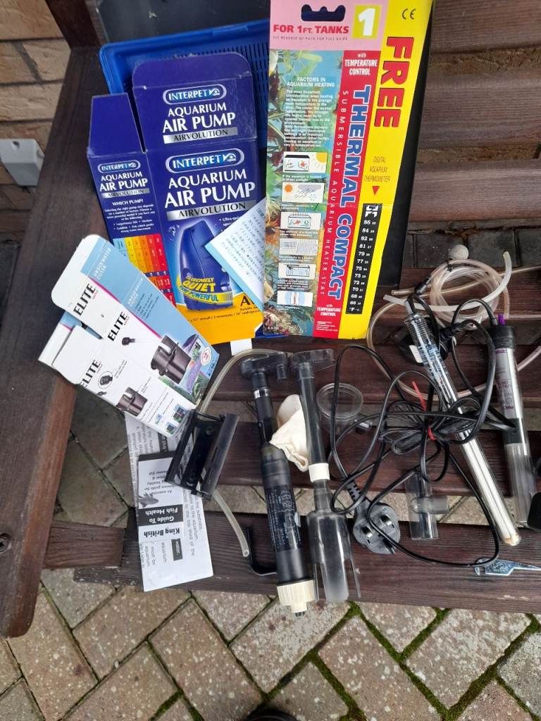 Glass 28L fish tank and equipment 