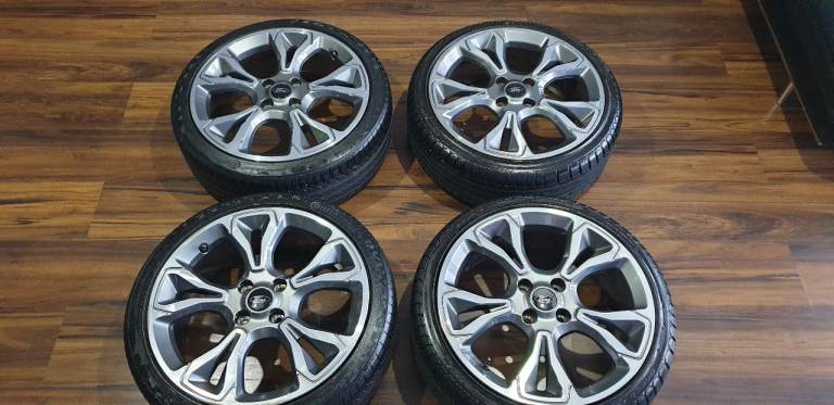 Genuine Ford Fiesta Mk8 ST-Line 18 Inch Alloy Wheels
