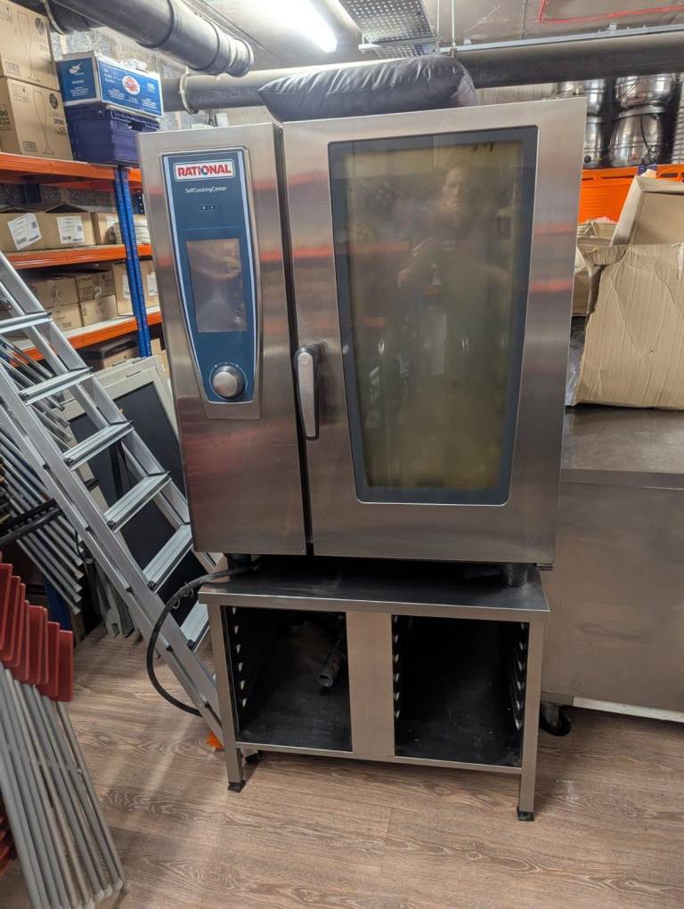 Used Rational SCC WE 101 10 Grid Combi Oven with Stand