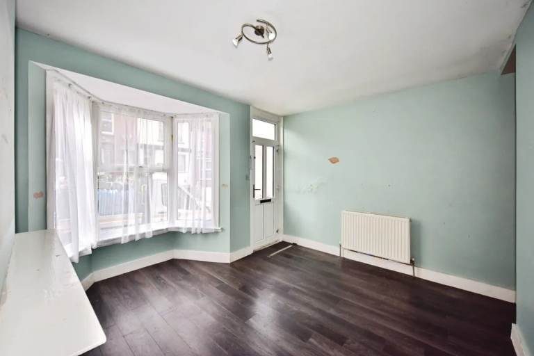 Terreced house for sale