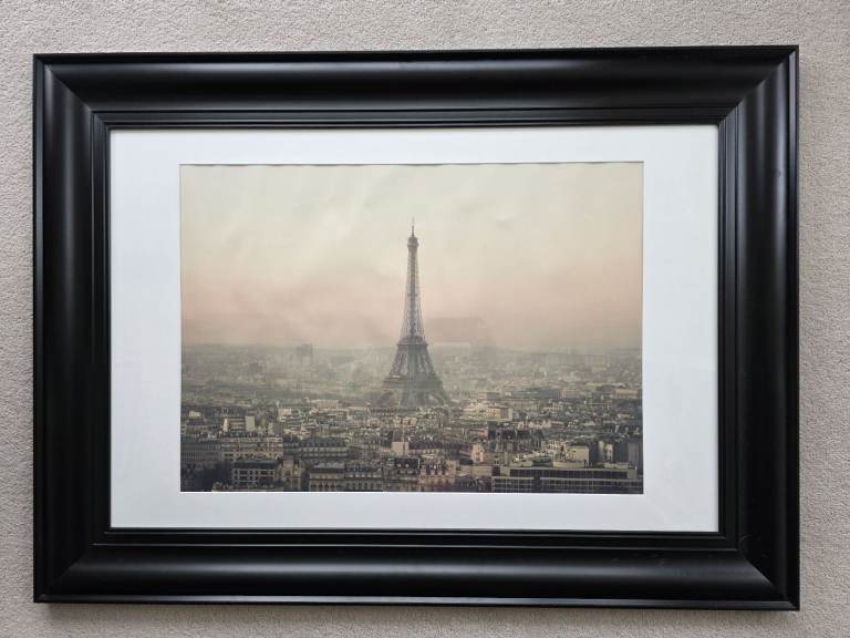 Large picture frame with Eiffel Tower print