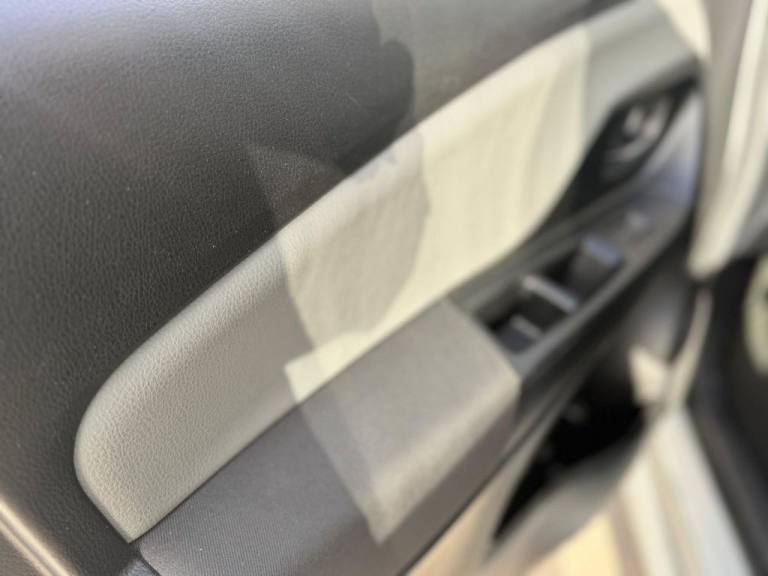 2018 Toyota Yaris 1.5 VVT-h Icon Tech Hatchback 5dr Petrol Hybrid E-CVT Euro 6 (s/s) (100 ps) Hat...