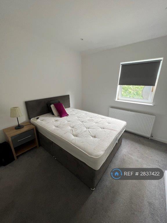 1 bedroom in Vicarage Road, Watford, WD18 (#2837422)