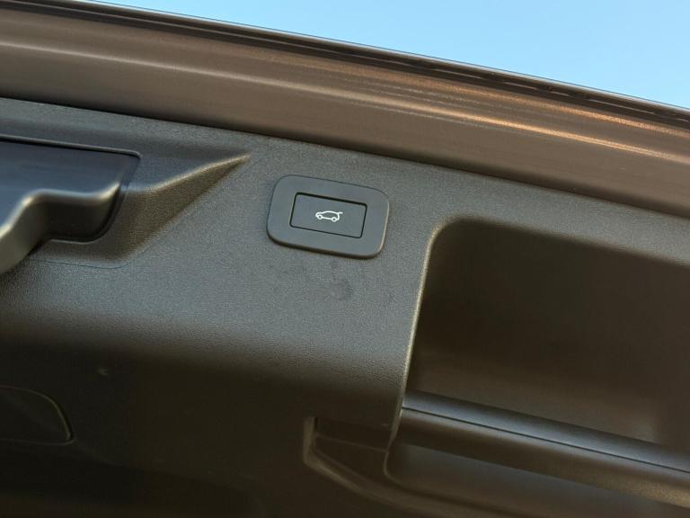 2025 Land Rover Discovery Sport 2.0 D200 Dynamic SE 5dr Auto [7 Seat] ESTATE DIESEL Automatic