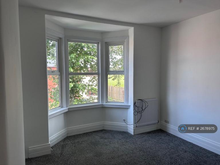 2 bedroom flat in St. Marys Avenue, South Shields, NE34 (2 bed) (#2678975)