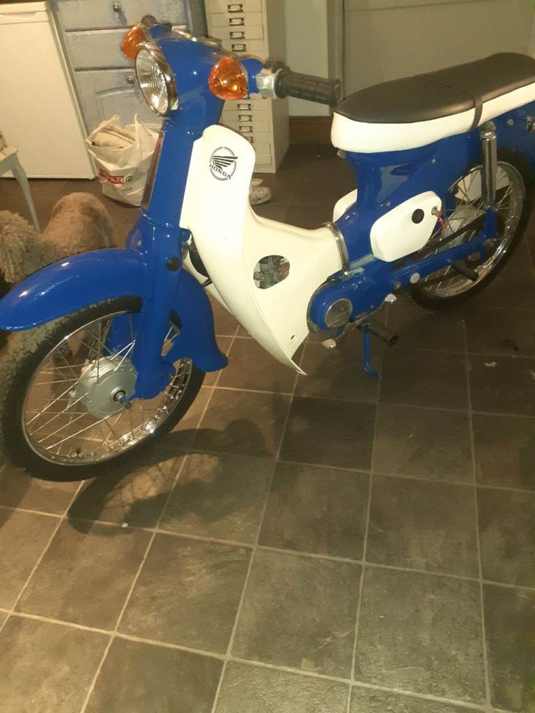 1968 HONDA C 50 STEPTHROUGH
