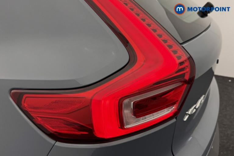 2022 Volvo XC40 1.5 T4 Recharge PHEV Plus Dark 5dr Auto SUV Hybrid Automatic