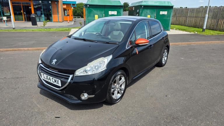 2015 Peugeot 208 1.2 VTi Roland Garros 5dr HATCHBACK Petrol Manual