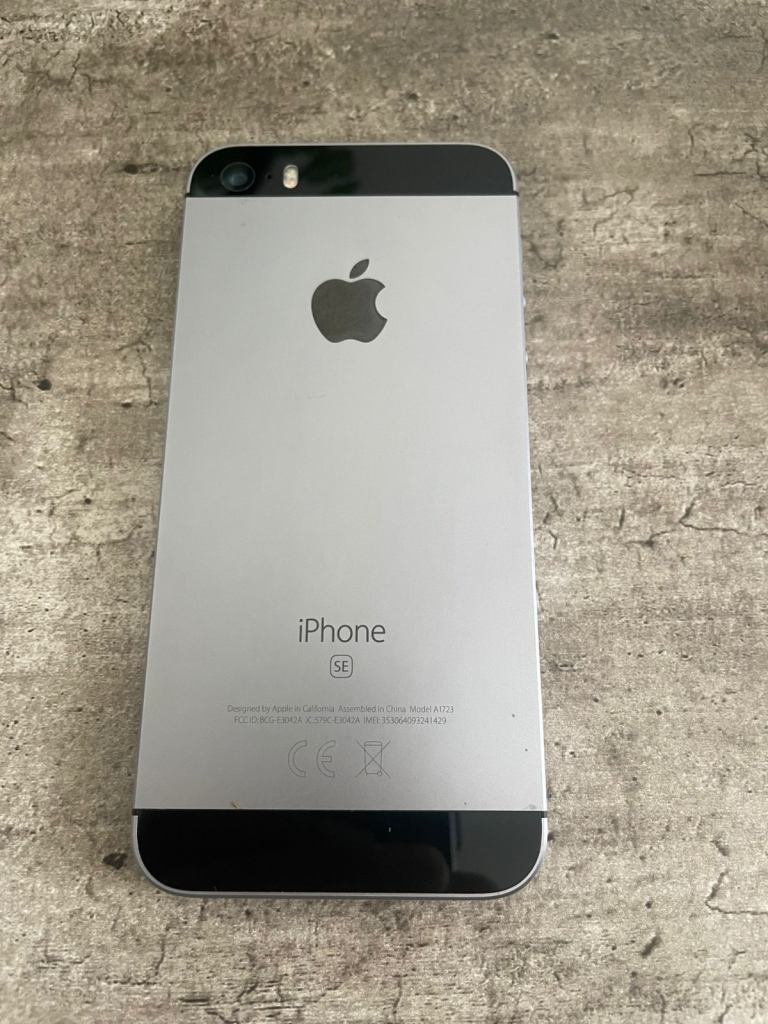 £60 iPhone SE 32GB Model A1723 