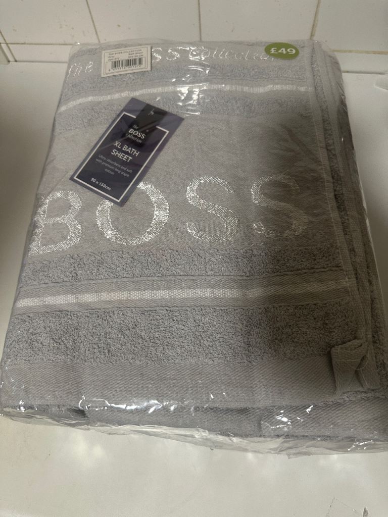 BOSS XL Bath Sheet – Grey, New with Tags