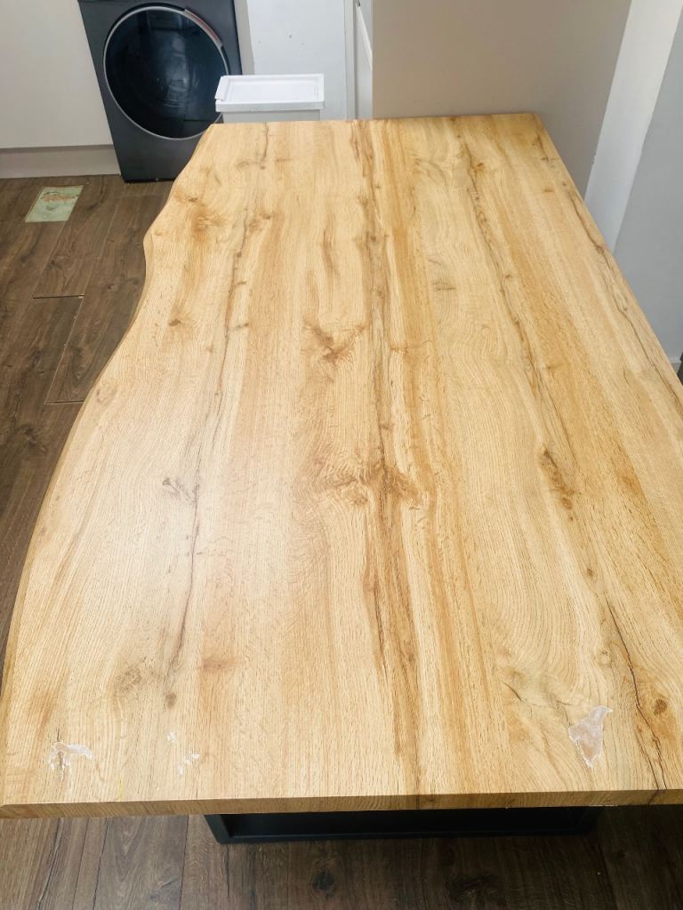 Dinner table 