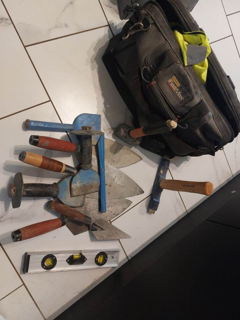 Bricklaying tools