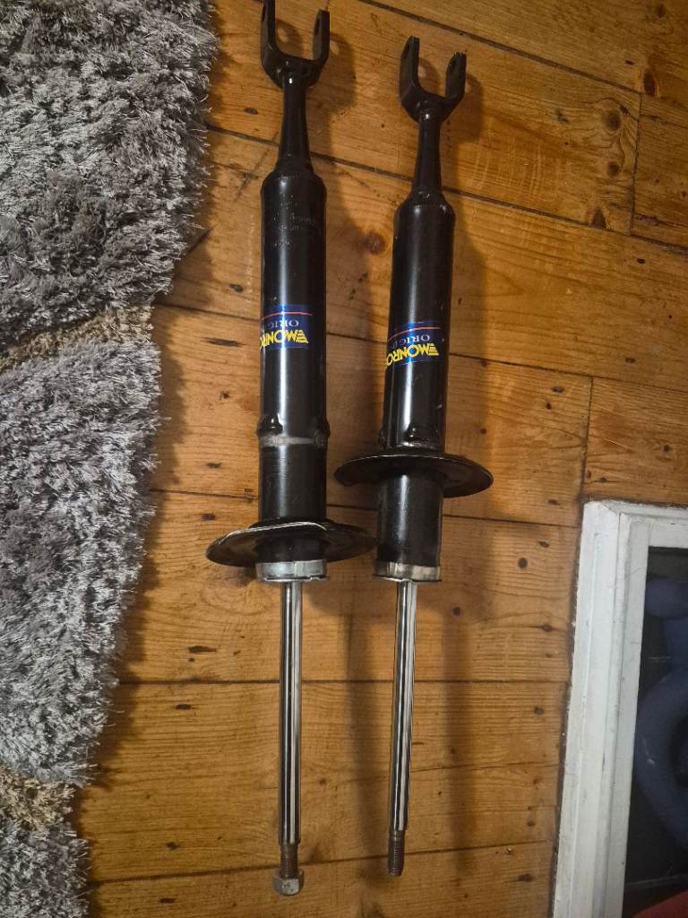 Original Monroe front shock obsorbers for and Audi