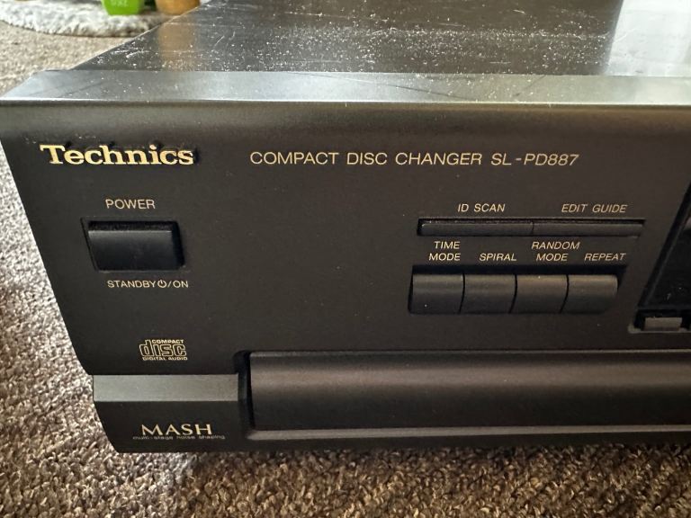 Technics 5 CD Disc
