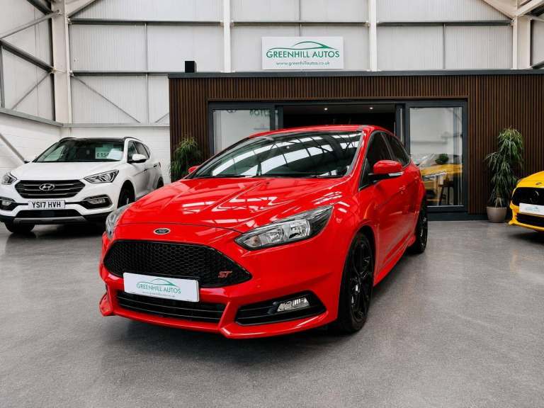 2017 Ford Focus 2.0T EcoBoost ST-2 Euro 6 (s/s) 5dr HATCHBACK Petrol Manual