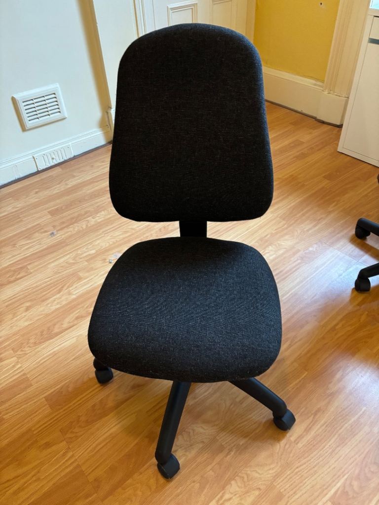 Computer / office chair 