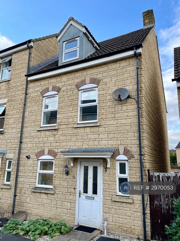 3 bedroom house in Avenue De Gien, Malmesbury, SN16 (3 bed) (#2970053)