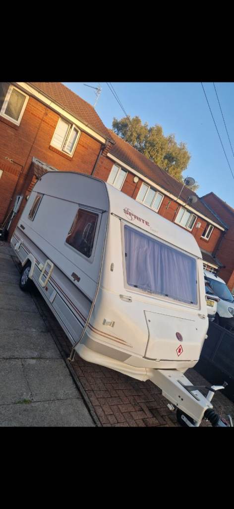 4/5 berth caravan