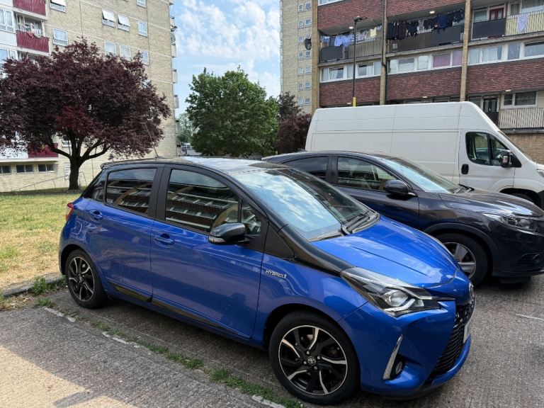 Toyota YARIS Automatic