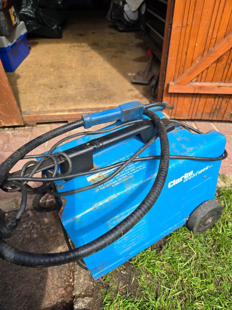 Clarke weld 120e mk2 Gas MIG Welder.