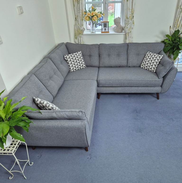 DFS French Connection Zinc 2 Piece 2 Arm Corner Sofa in Grey RRP £1839 *FREE LOCAL DELIVERY*