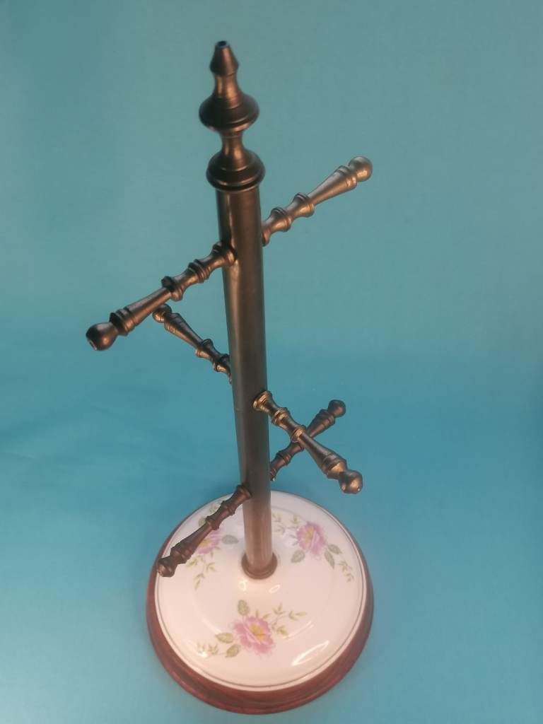 Vintage Cloisonne Wooden and Brass Mug Tree Stand. Bohemian Kitchen Decor. Good condition.As seen. 