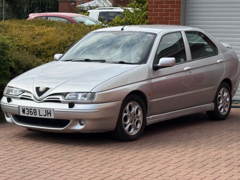 Alfa Romeo 146 