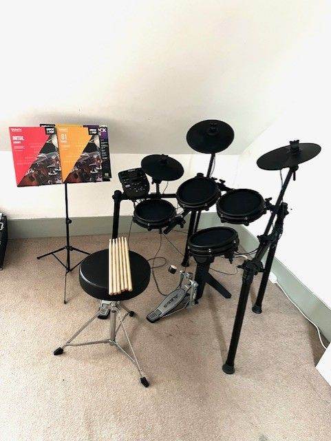 image for Alesis Nitro Mesh Electronic Drum kit