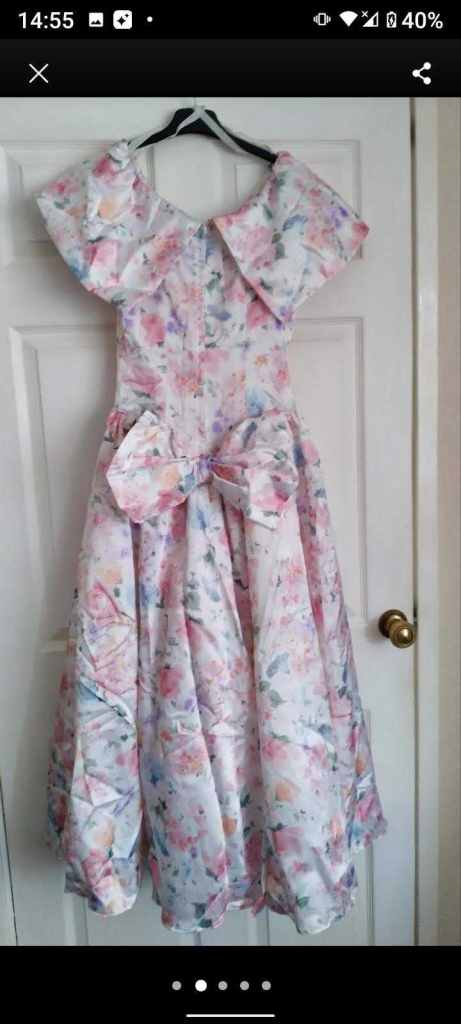 Bridesmaid dress with headdress 