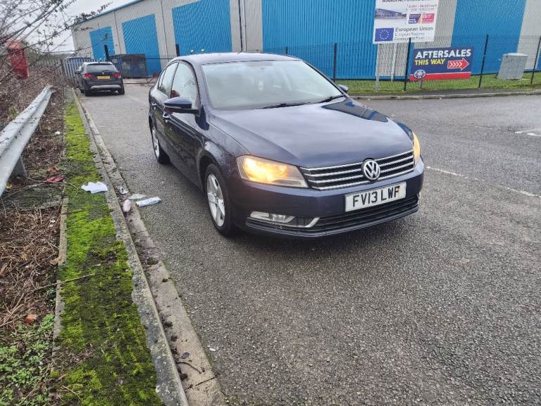 Volkswagen, PASSAT, Saloon, 2013, Manual, 1598 (cc), 4 doors