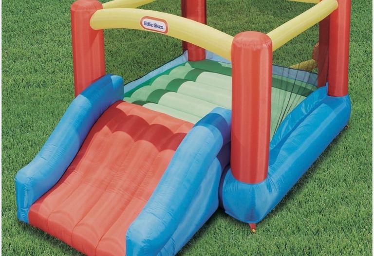 Little tykes jump and slide bouncy castle 