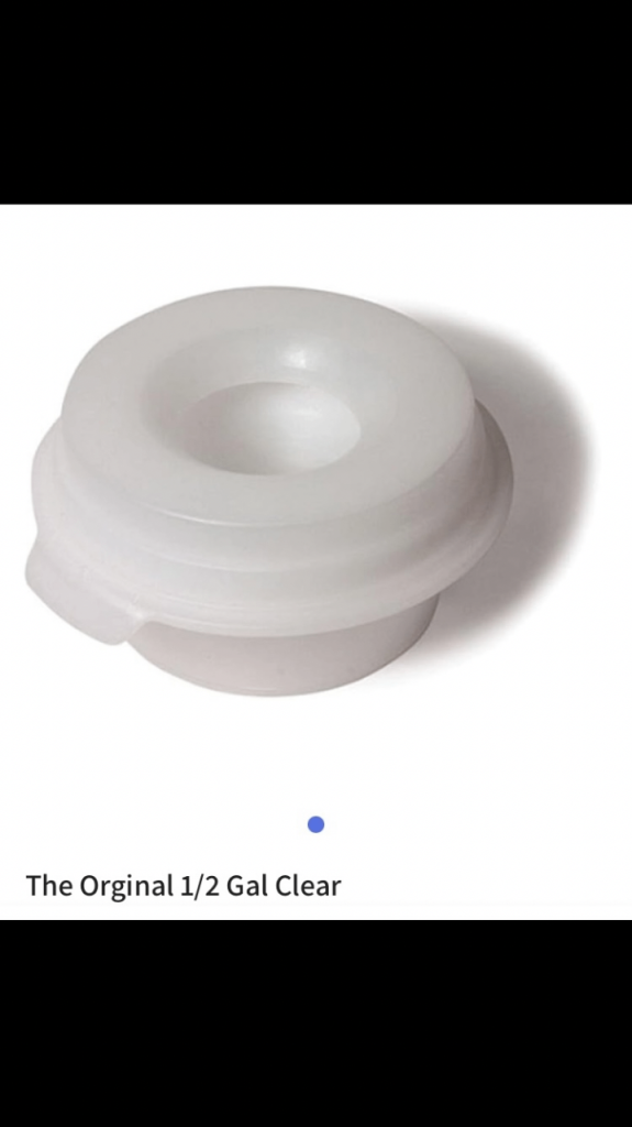Buddy Bowl 1/2Gallon Capacity Non-Spill Water Bowl