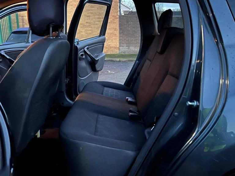 2015 Dacia Duster 1.5 dCi 110 Laureate 5dr HATCHBACK Diesel Manual