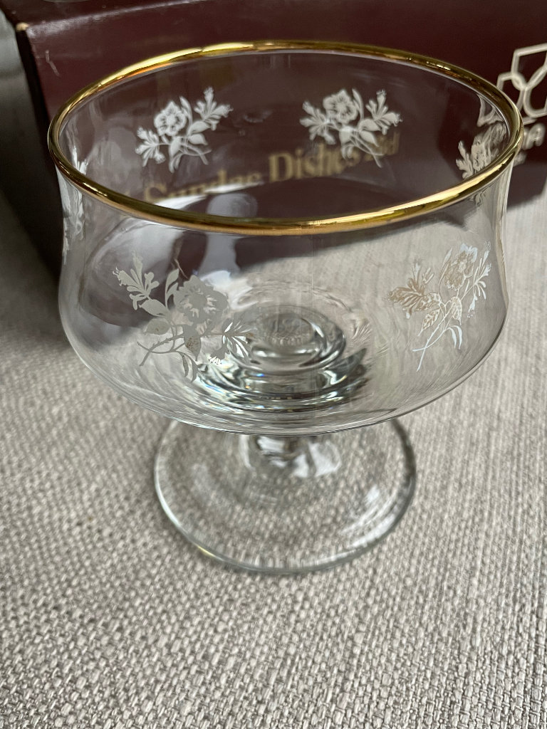 8 x Retro ~ Dema Glass Chesterfield Windsor Rose Stemmed Sundae Dishes