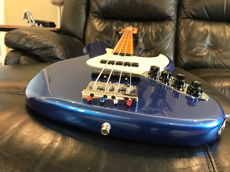 Fender American Ultra Jazz Bass Guitar®, Maple Fingerboard, Cobra Blue, 2023, A1 - just wow!