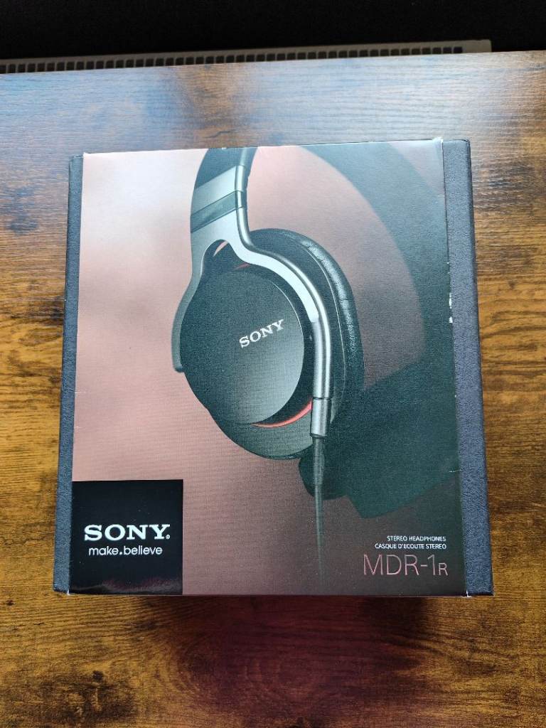 Sony MDR-1R