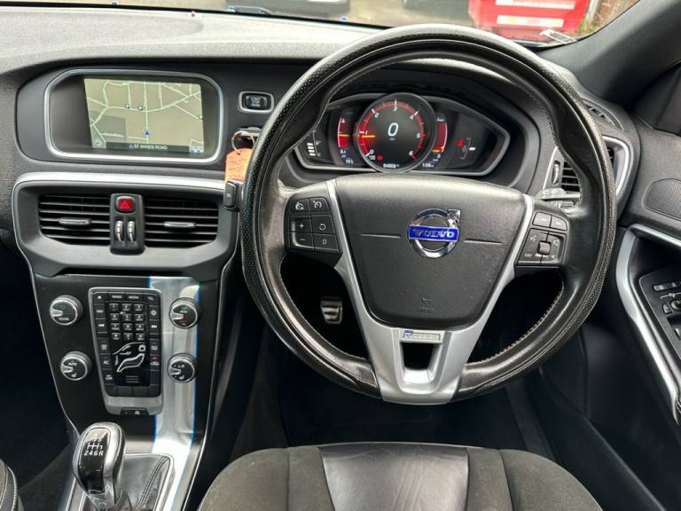 2016 Volvo V40 2.0 D2 R-Design Nav Hatchback 5dr Diesel Manual Euro 6 (s/s) (120 ps) Hatchback Di...