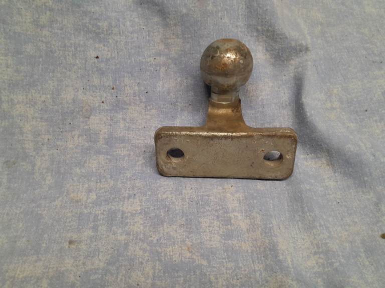 50 mm tow ball for towing