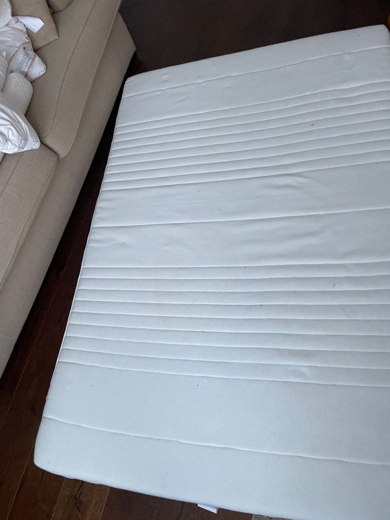 Mattress topper/futon