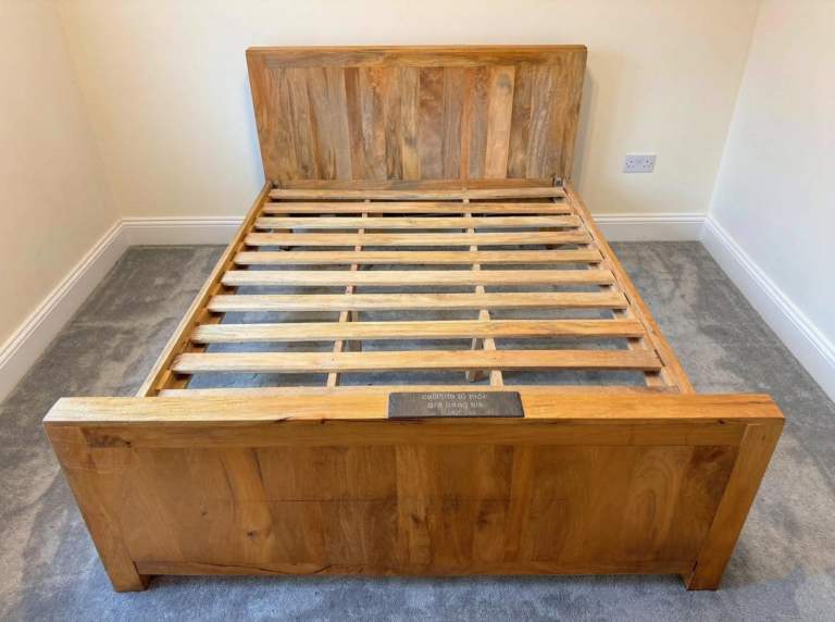 Stunning high quality fully oak wood king size bed frame 