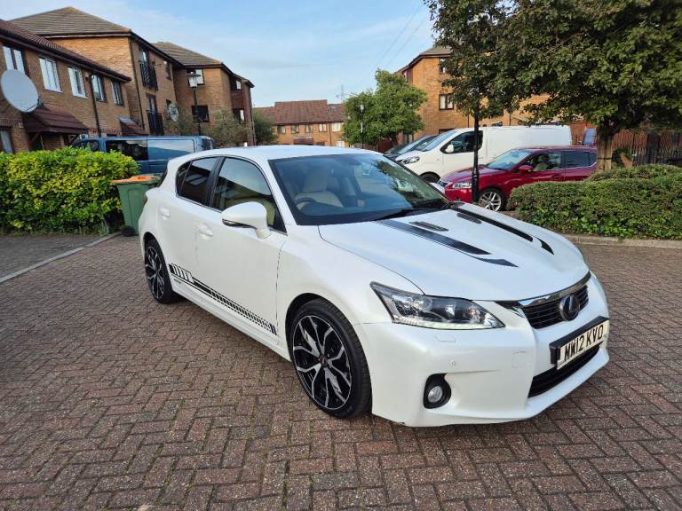 12 Reg Lexus CT200h Auto