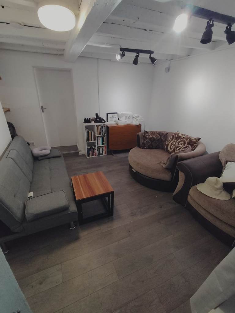 1/2 Bedroom property available for rent 