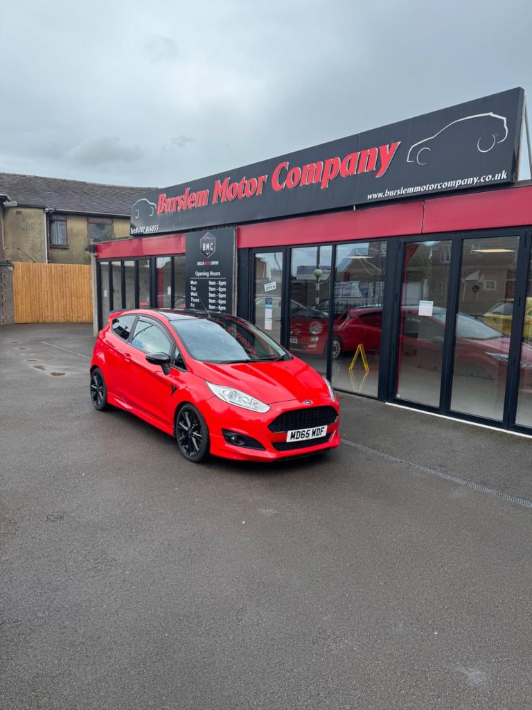 2015 Ford Fiesta 1.0 EcoBoost 140 Zetec S Red 3dr HATCHBACK PETROL Manual