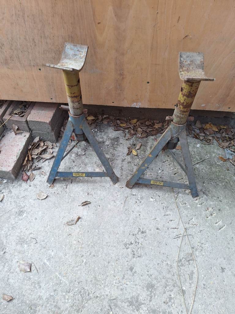 Pair of axle stands 