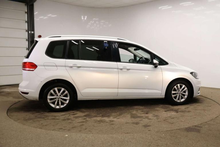 2017 Volkswagen Touran 1.6 TDI 115 SE Family 5dr DSG MPV DIESEL Automatic