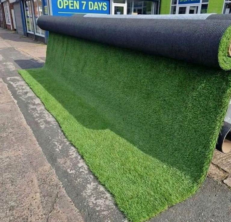 £8sqm | ROLLS budget 30mm ARTIFICIAL GRASS