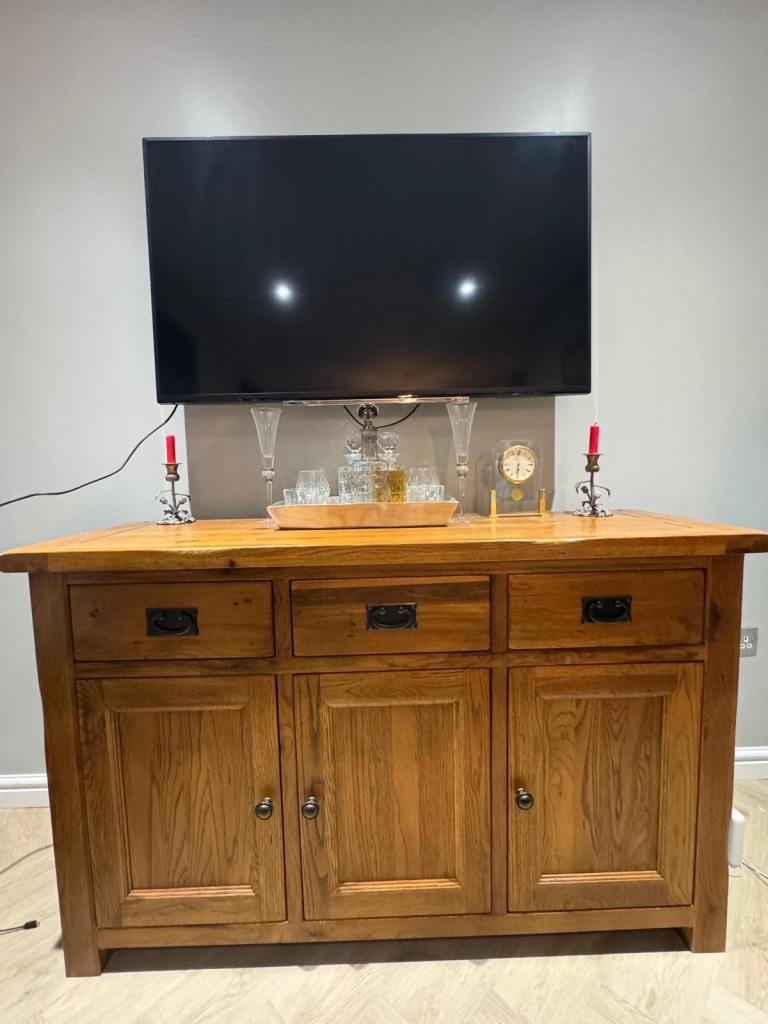 Kitchen unit  must go asap 
